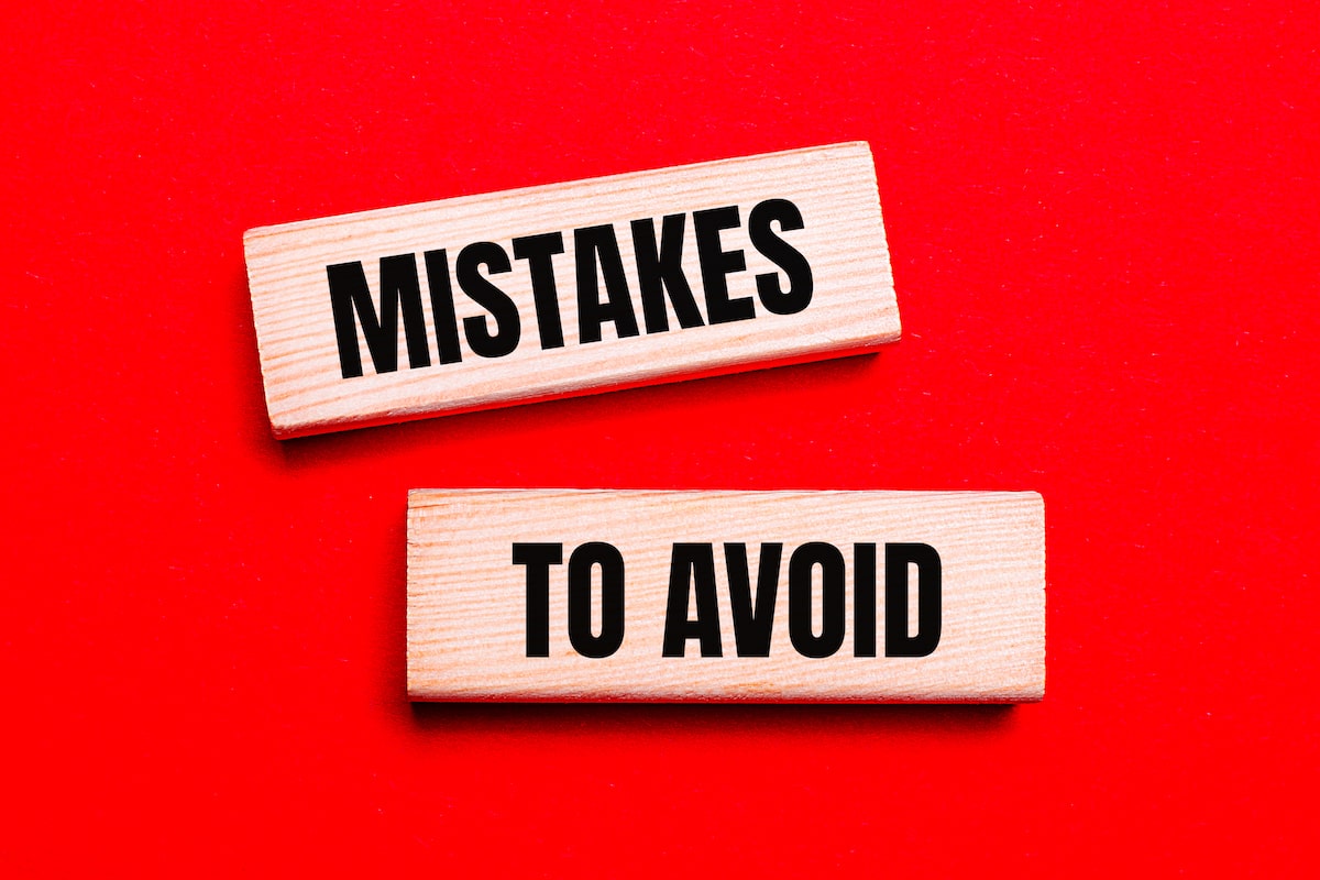 10 Mistakes To Avoid When Hiring A Web Designer